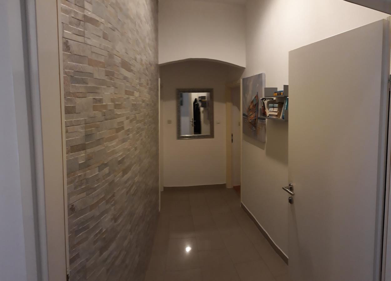 Rooms Miletic Near The Palace Split Exterior photo